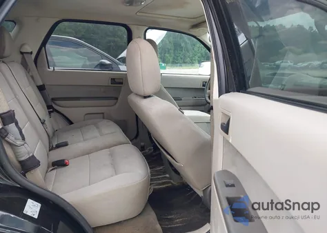 2010 Ford Escape Xlt из США, поврежденный, VIN 1FMCU0DG5AKB79954